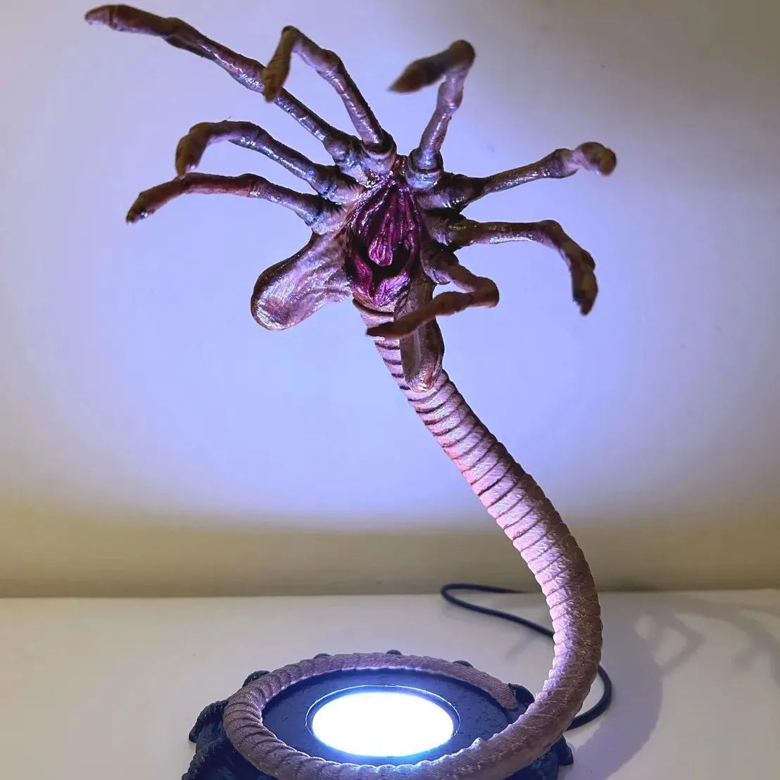 Alien Facehugger Lamp Nightlight, Flashing Halloween Pumpkin Decor with LED Lights, Horror Atmosphere Home Party Decorations