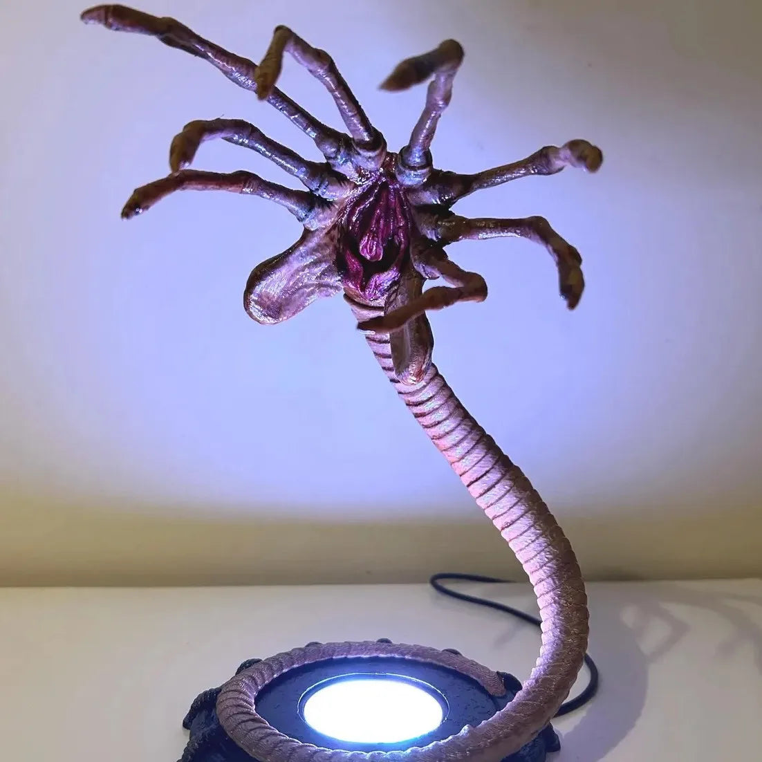Alien Facehugger Lamp Nightlight, Flashing Halloween Pumpkin Decor with LED Lights, Horror Atmosphere Home Party Decorations